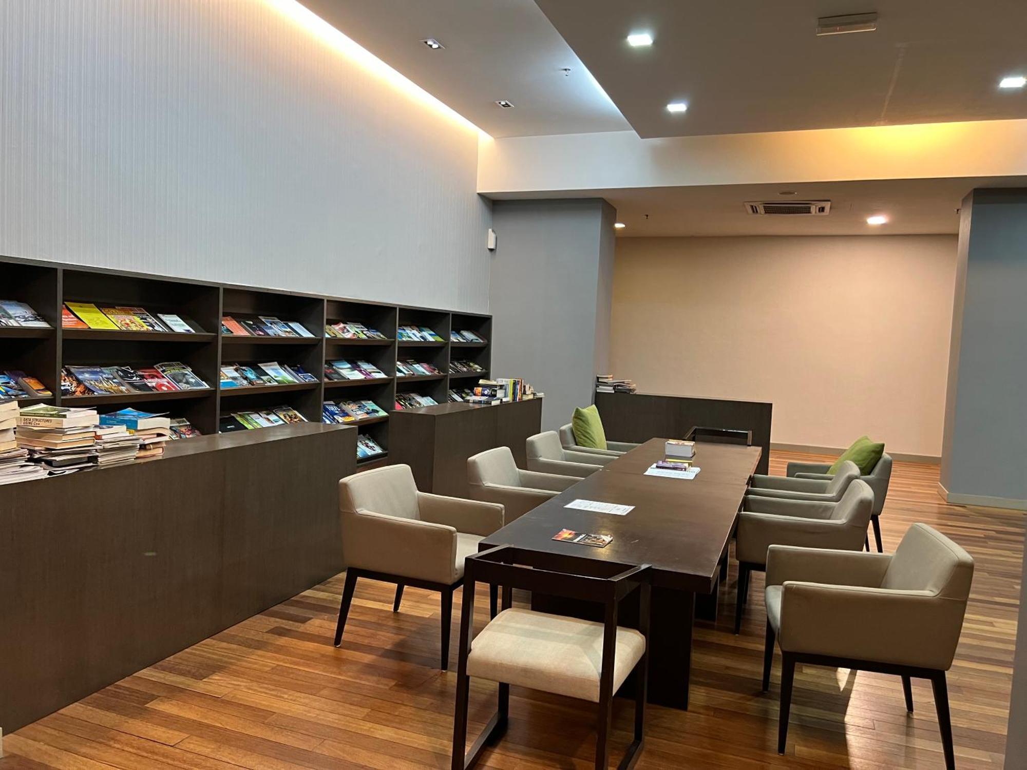 Regalia Service Suites Klcc Skypool — Photos 3